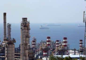 Trump: «Irán puede ser destruido en una noche y podría ser este martes»