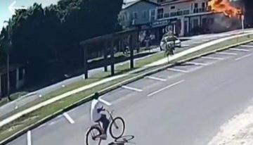 Una mujer da a luz en pleno vuelo entre Kingston y Nueva York