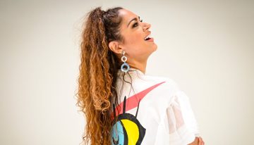 Joealis Filippetti fue bautizada: “Bendito el proceso que me trajo a los brazos de Dios”