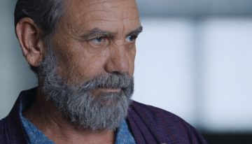 En la piel de “El Padre”: el extraordinario proyecto teatral que Dean Zayas soñó para René Monclova