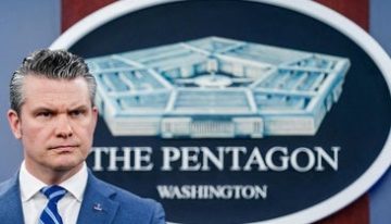 Hegseth intenta recitar la Biblia y acaba citando a Samuel L. Jackson en 'Pulp Fiction'