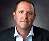 Ryan Gingeras: «Hay gobiernos tan débiles que necesitan a las mafias para controlar a la población»