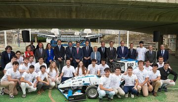 El Ayuntamiento de Sevilla destina 20 mil euros a los universitarios que diseñaron el primer vehículo autónomo en Andalucía