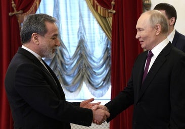 Irán ofrece la reapertura controlada de Ormuz a cambio del final de la guerra y el retraso del acuerdo nuclear