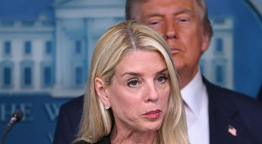Trump destituye a la fiscal general de Estados Unidos, Pam Bondi