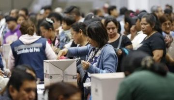 Keiko Fujimori puede cerrar diez años de 'impasse' en la política peruana