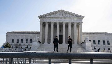 Trump presiona al Supremo: asiste hoy a una vista sobre acceso a la ciudadanía por nacimiento