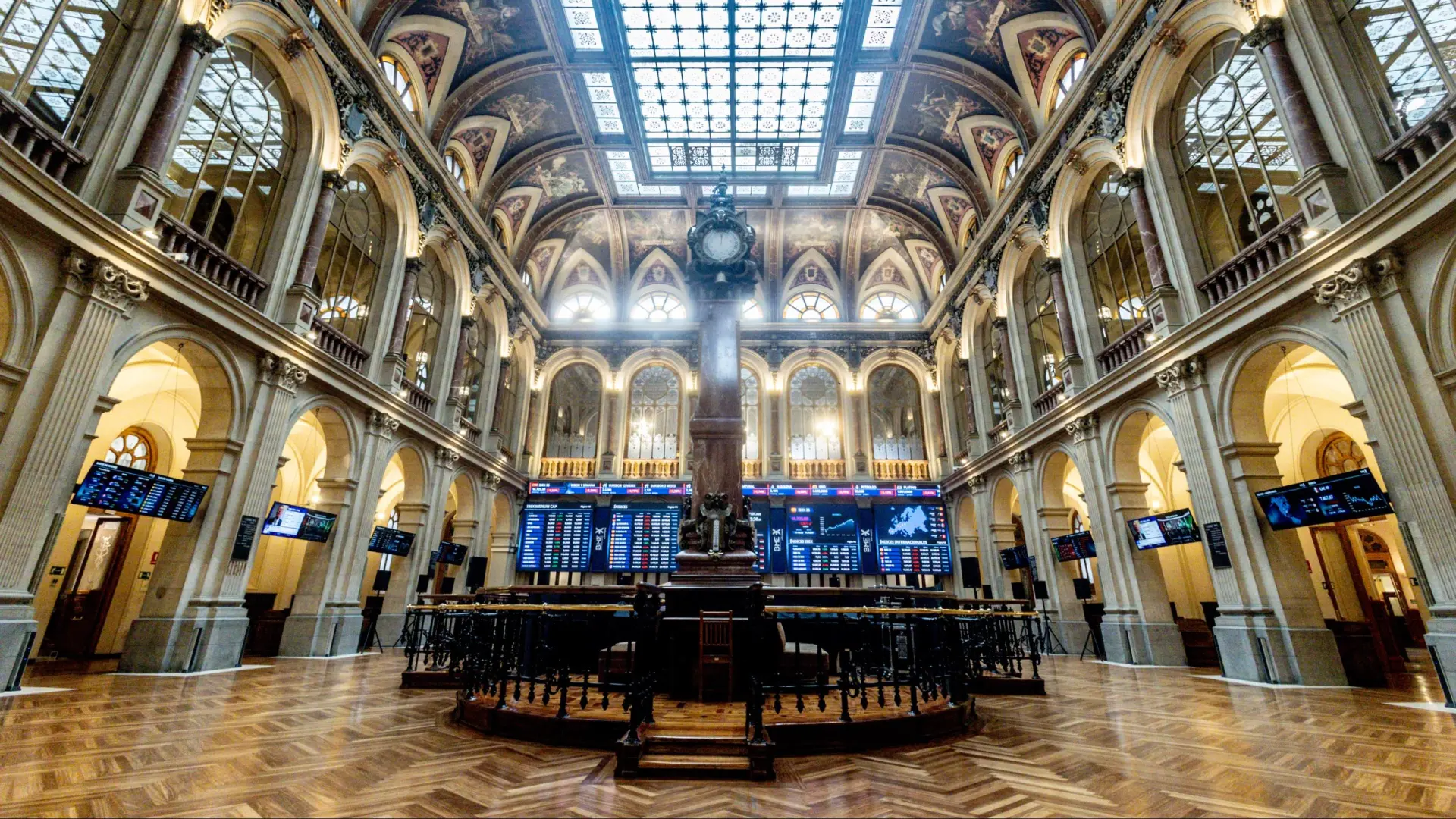El Ibex 35 cerca de máximos históricos obliga a justificar cada compra