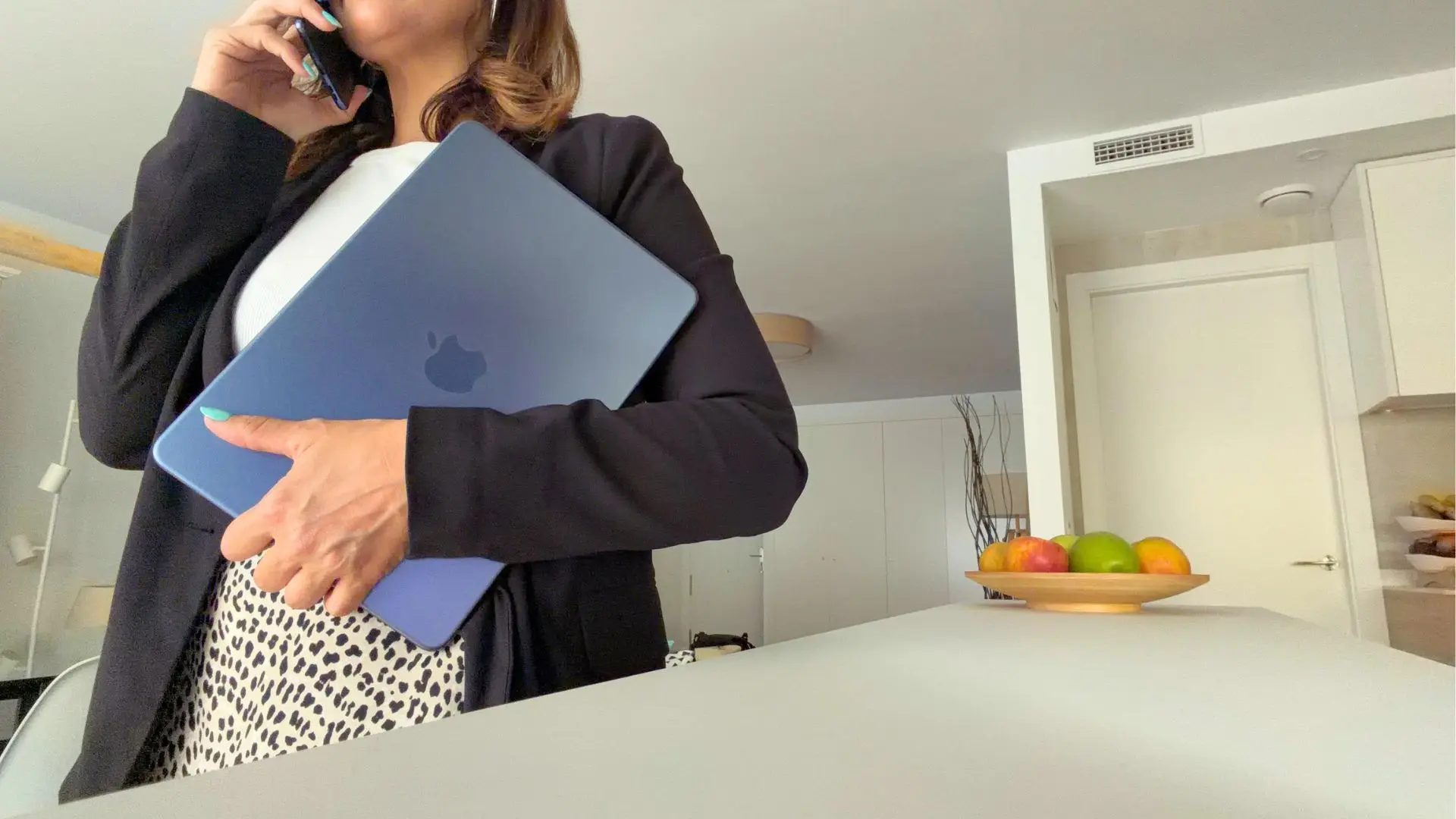 Probamos el MacBook Neo: lo más llamativo del portátil barato de Apple es, sencillamente, que es un Mac