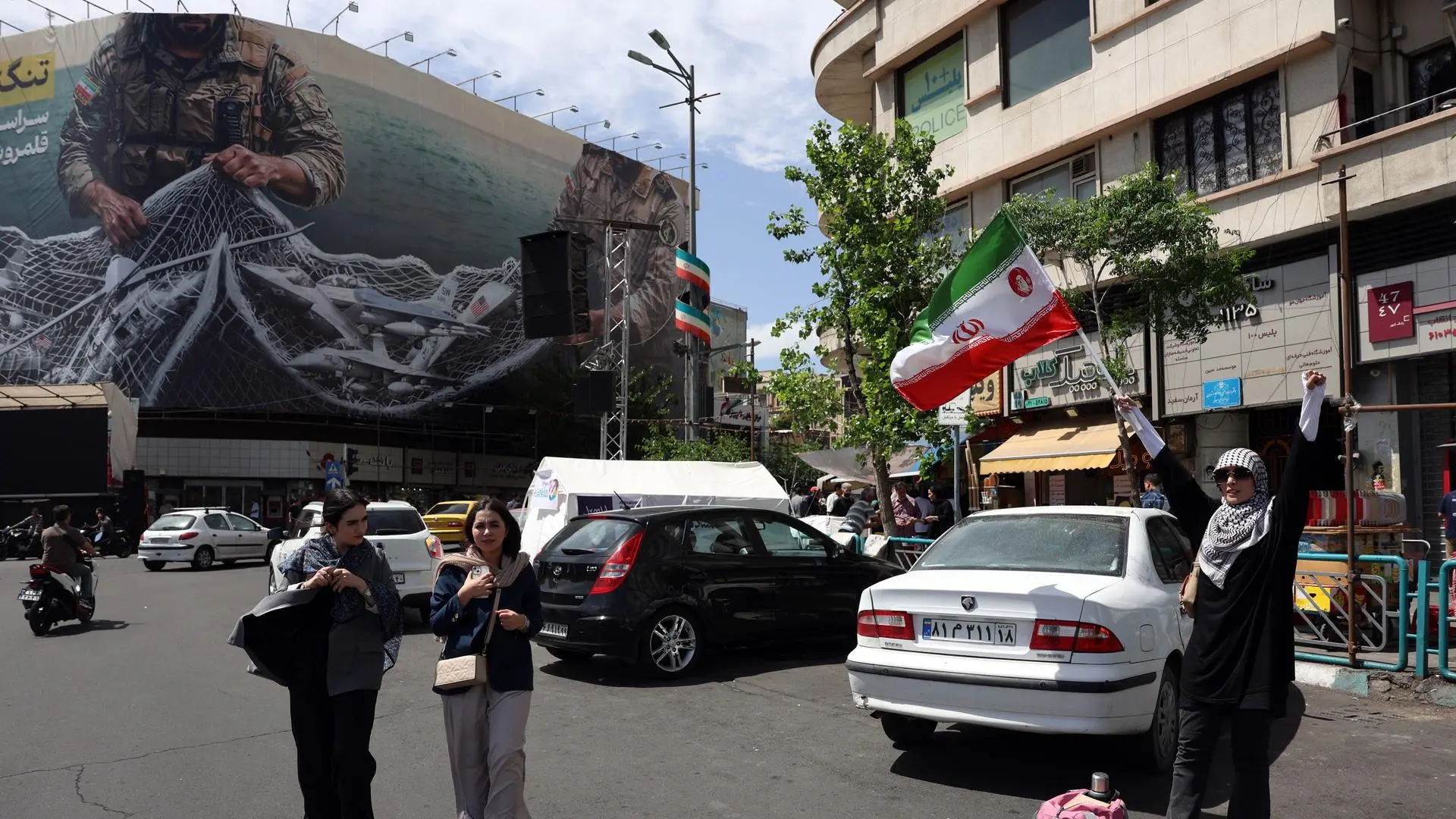 Guerra en Irán, en directo | Irán y EEUU intercambian ataques con misiles en Ormuz y ponen en peligro la frágil tregua