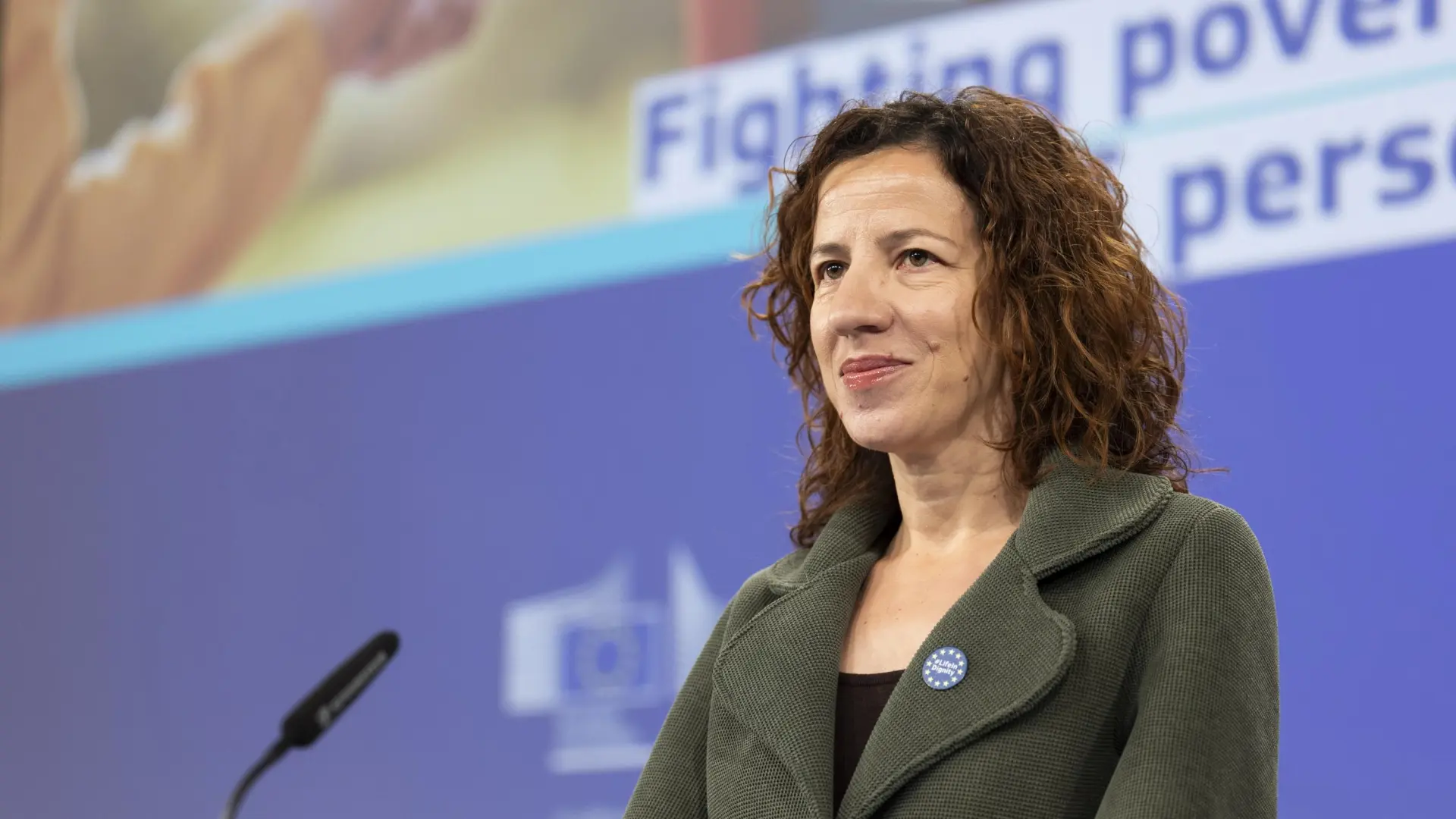 Roxana Minzatu, vicepresidenta europea: «La batalla por defender Europa se gana también con educación, empleo e inclusión social»
