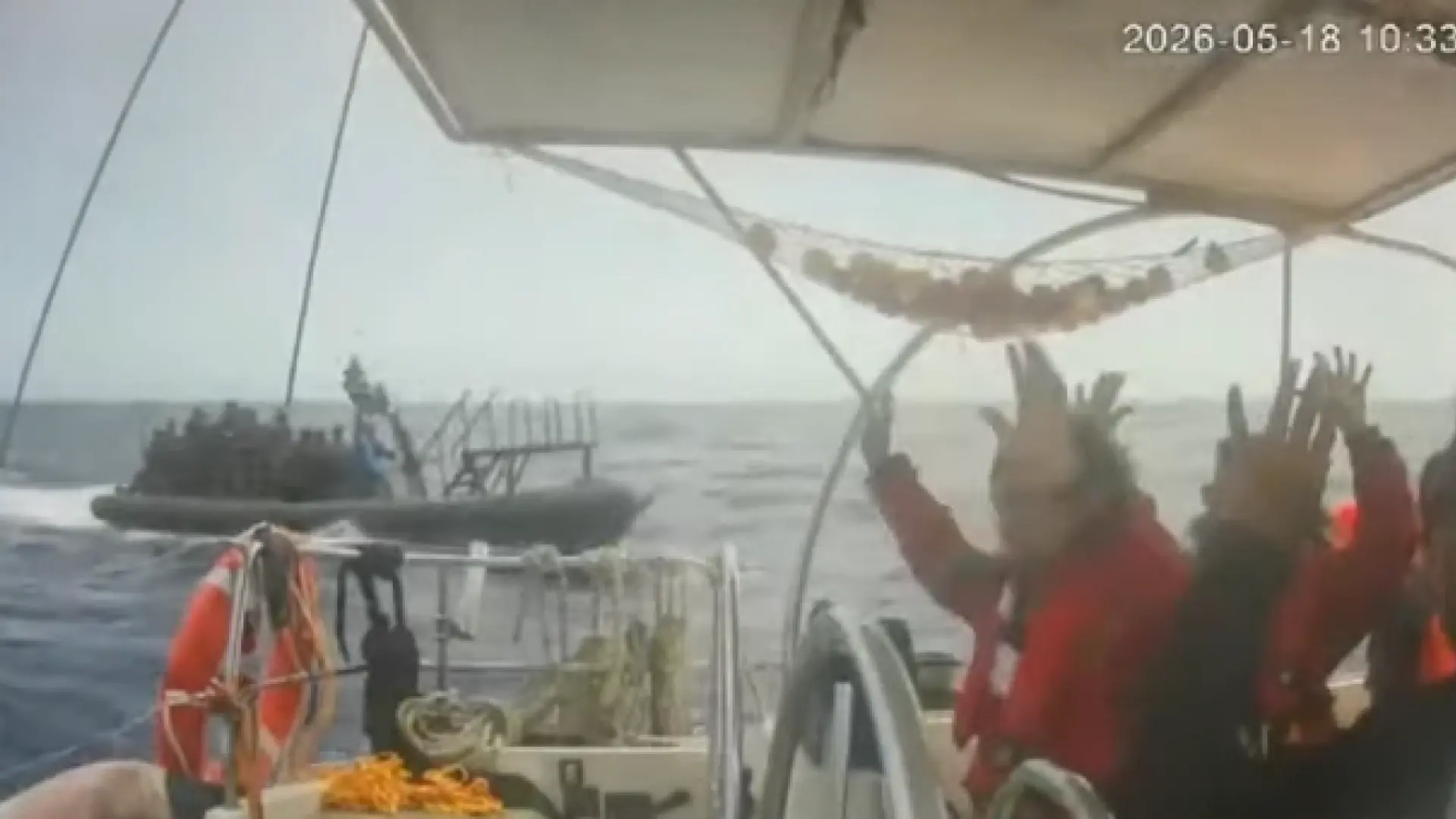 Una decena de barcos de la flotilla siguen navegando hacia Gaza tras interceptar Israel a una treintena de embarcaciones