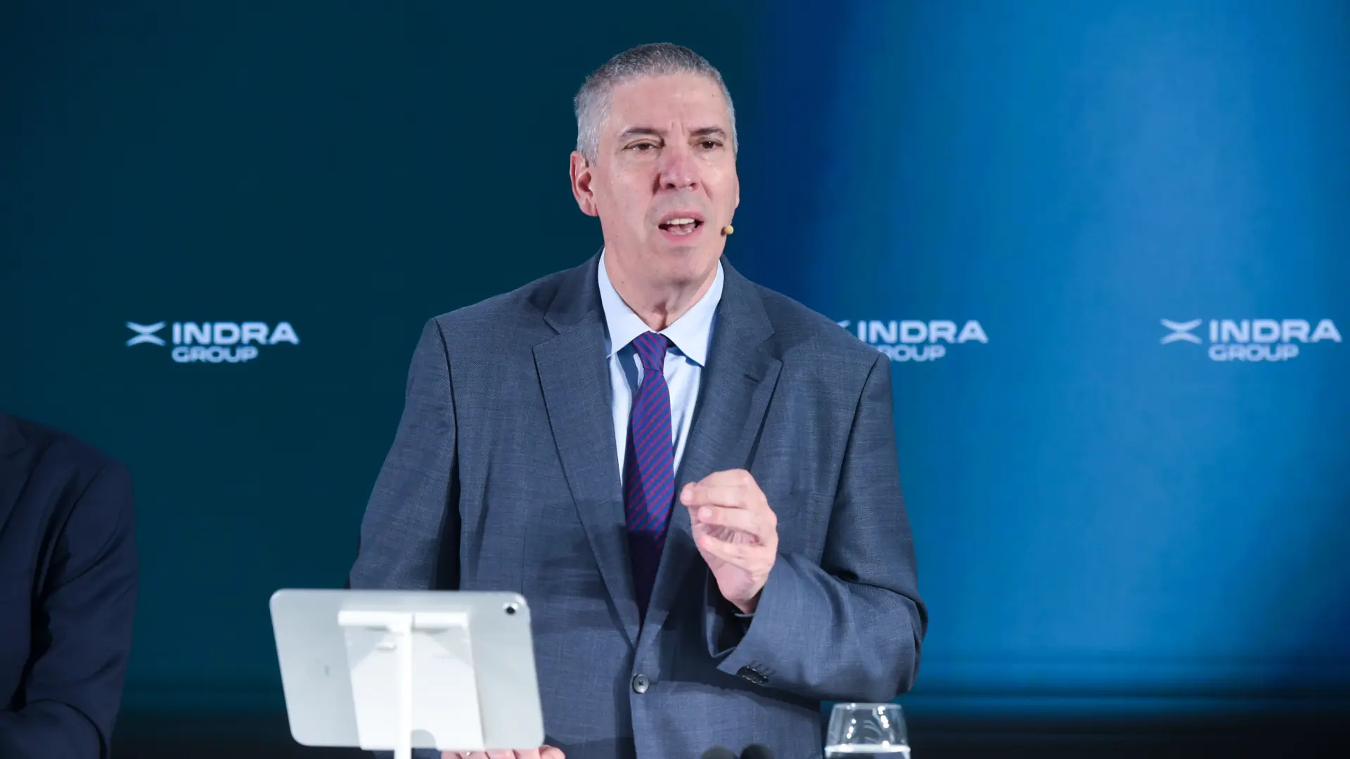 Indra inicia la búsqueda de un consejero delegado ante la marcha de De los Mozos