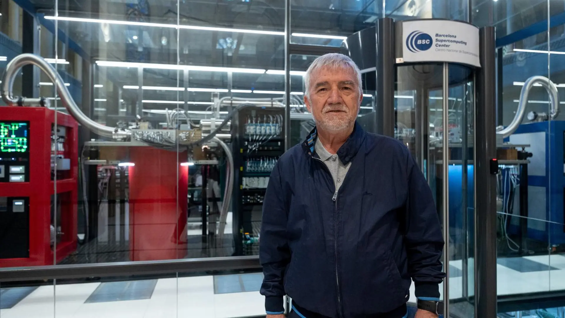 Mateo Valero, director del Barcelona Supercomputing Center: «Nuestro objetivo no es competir con OpenAI, es hacer mejor la ciencia»
