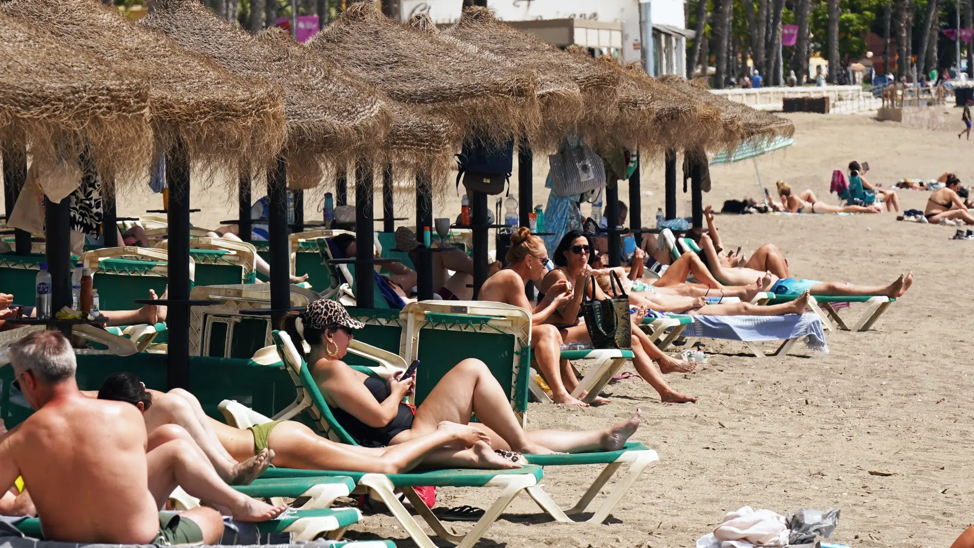 La AIE alerta de que el petróleo entrará en «la zona roja» en plenas vacaciones de verano si Ormuz sigue bloqueado