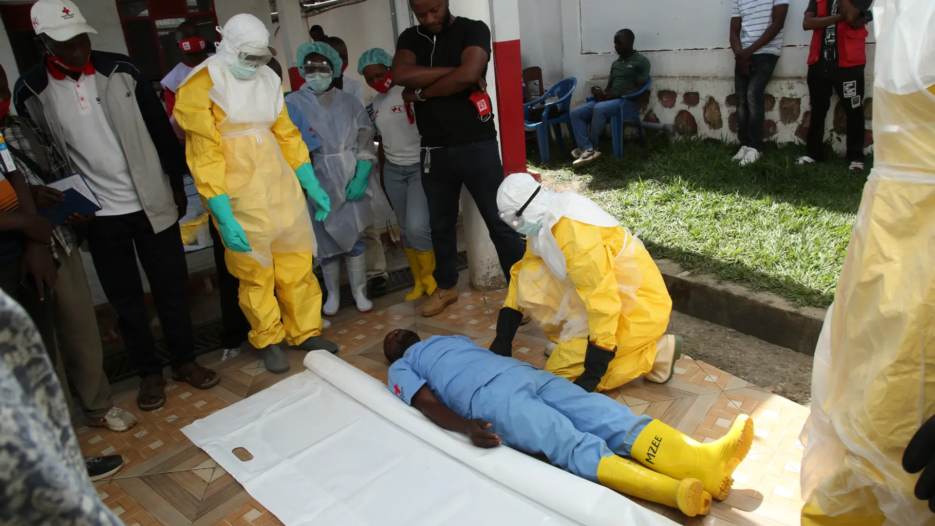 Suben a 238 las muertes y a 1.077 los casos sospechosos por la epidemia de ébola en la República Democrática del Congo