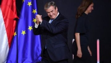 Magyar toma posesión como primer ministro de Hungría con una «petición de cuentas» a Orbán