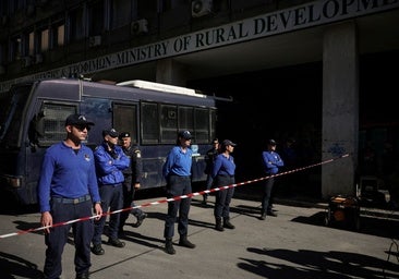 Detenido un ex alto cargo de la CIA que guardaba 40 millones de dólares en lingotes de oro en su casa