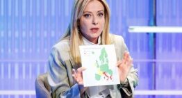 Los Berlusconi promueven un giro liberal en Forza Italia, el partido heredado de su padre
