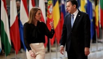 Portugal promulga una ley de nacionalidad más restrictiva  que exigirá diez años de residencia
