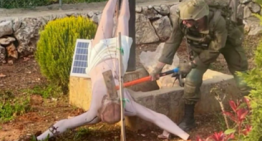 Prisión para dos soldados israelíes por colocar un cigarrillo en la boca de una estatua de la Virgen en Líbano