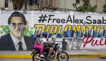 Alex Saab comparece en Miami acusado de lavado de dinero tras ser deportado