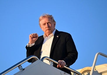 Irán responde al plan de Trump en Ormuz con un ataque al principal puerto de Emiratos
