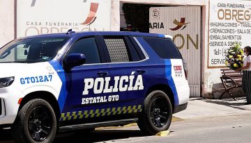 Ladrones de motos en México aparecen atados y amordazados: así actúa el «Batman de Lagos»