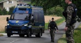 El caso de la niña asesinada en Francia se enrarece: acusados de violaciones el hermano y el padre del sospechoso