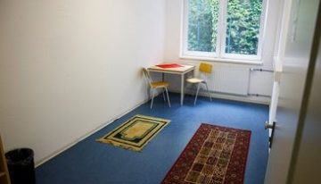 Referéndum en Suiza para limitar su población a 10 millones y reducir extranjeros