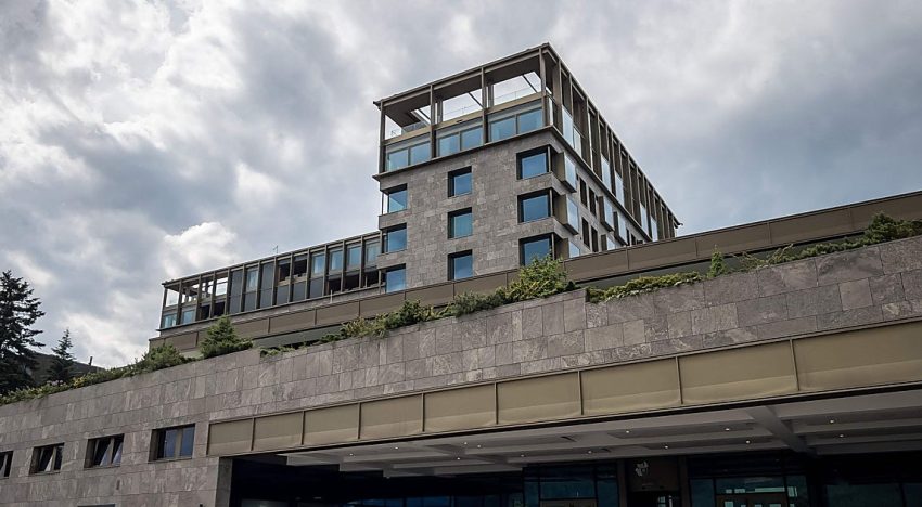 Bürgenstock, el complejo hotelero bunkerizado que acogerá la firma del acuerdo entre Irán y Estados Unidos