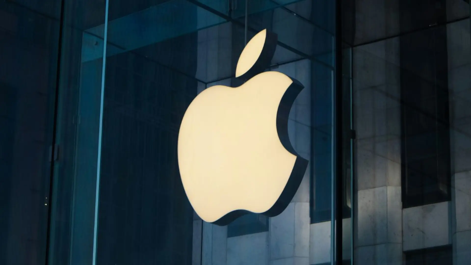 Si recibes este mensaje de Apple, no lo abras: así funciona la estafa que toma el control de tu iPhone