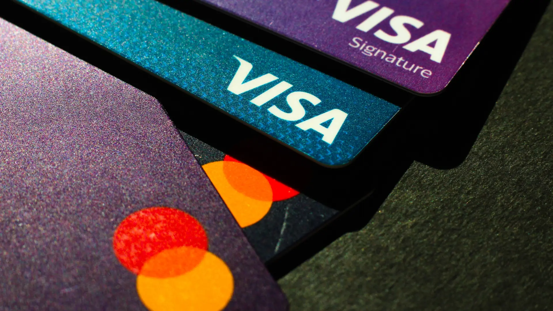 Visa y Mastercard dejan de operar en Cuba para evitar las sanciones de Estados Unidos