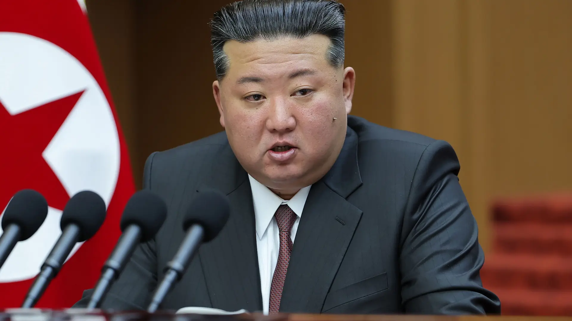 Kim aboga por una expansión «exponencial» del arsenal atómico de Corea del Norte