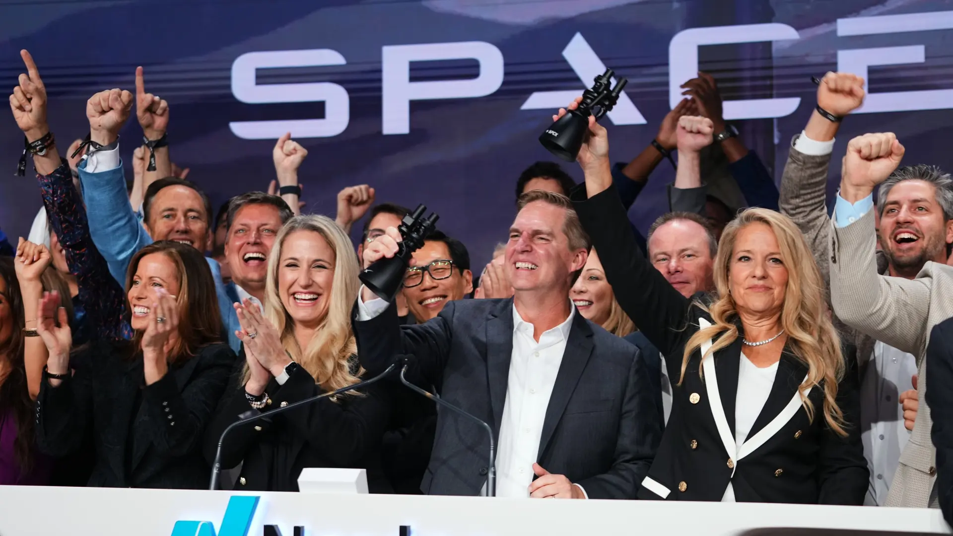 SpaceX se dispara casi un 30% y toca los 173 dólares por acción tras protagonizar la mayor salida a bolsa de la historia