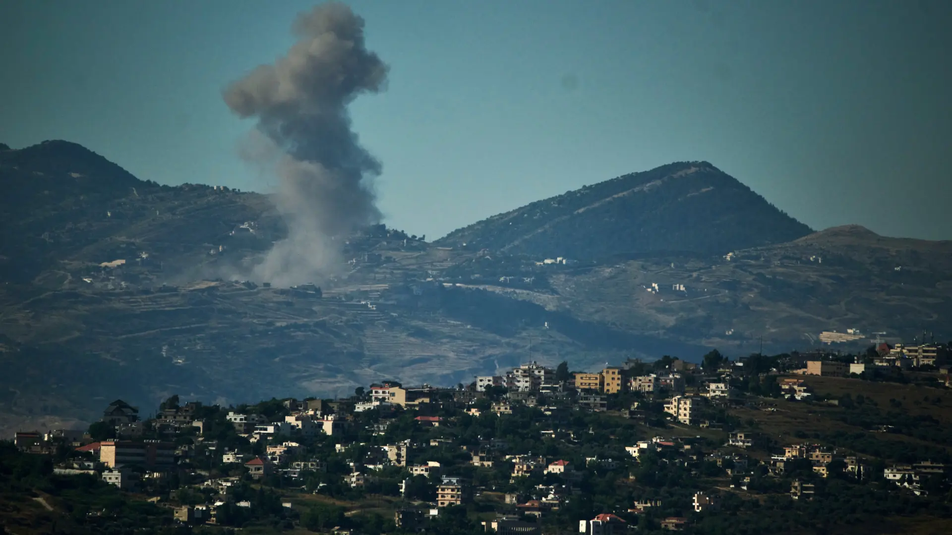 Plan de paz en Irán, en directo | Irán anuncia el cierre de Ormuz por los ataques de Israel en Líbano: «Una clara violación del acuerdo»