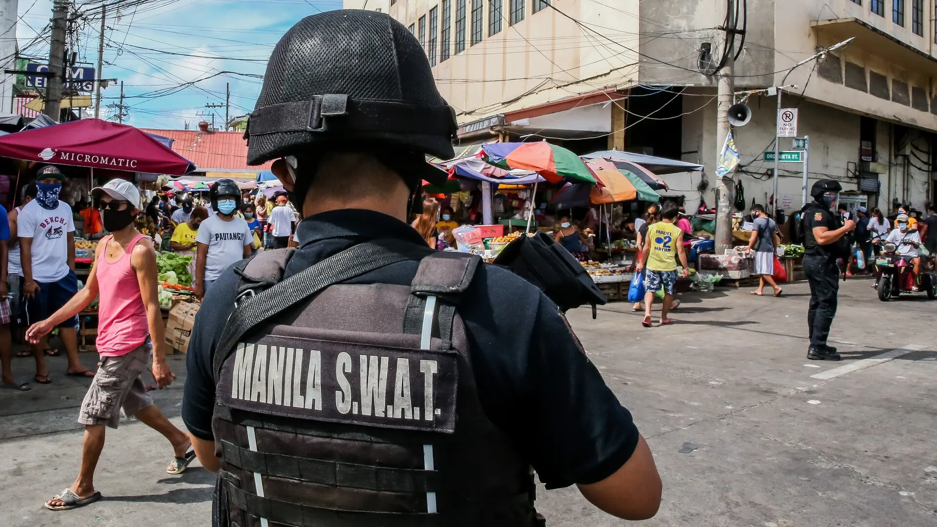 Tres estudiantes muertos y cinco heridos en un tiroteo dentro de una escuela de Filipinas