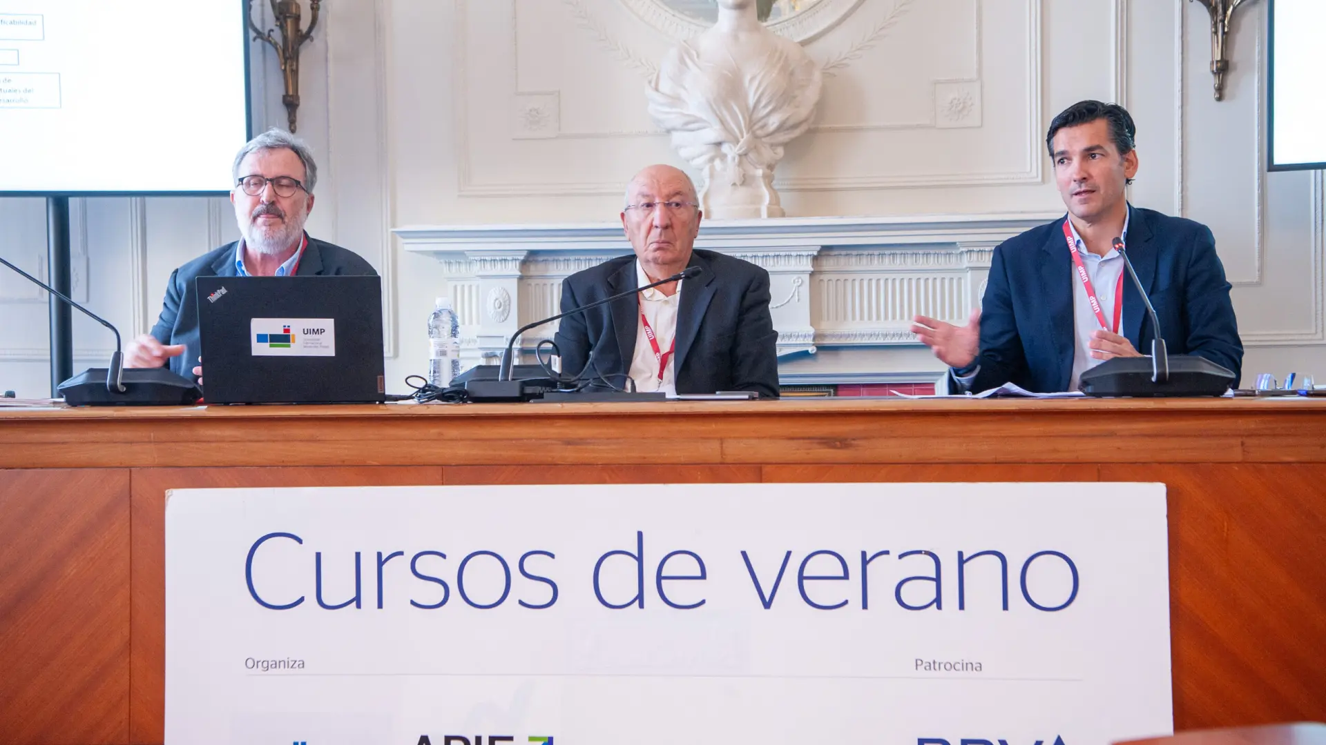 Funcas calcula que el uso del suelo vacío elevaría un 18% el parque de viviendas en grandes ciudades: «Está en manos muertas»
