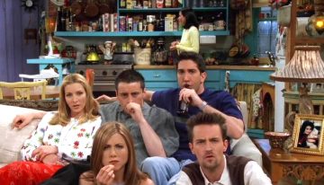 Muere James Burrows, director de las series “Friends” y “Cheers”