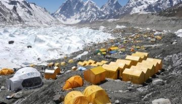 Encuentran con vida al sherpa desaparecido en el Everest y que fue dado por muerto