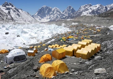 Encuentran con vida al sherpa desaparecido en el Everest y que fue dado por muerto