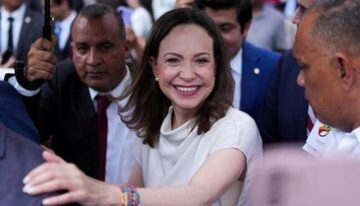 «Si sigues grabando, te voy a llevar para el Sebin»