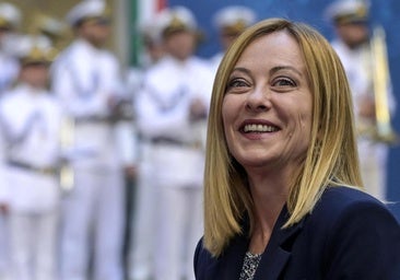 Investigan un chat de trabajadores del tranvía de Milán con fotos de pasajeras y comentarios sexistas