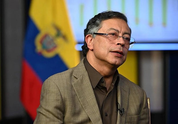 El izquierdista Cepeda denuncia penalmente a De la Espriella, favorito  para ganar la Presidencia de Colombia