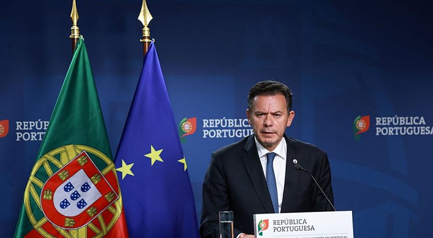 La izquierda y la derecha radical tumban la flexibilización del mercado laboral en Portugal
