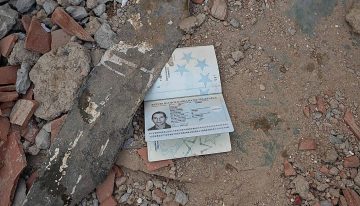 La desesperada búsqueda de los familiares de los más de 100 inmigrantes deportados por EE.UU. que llegaron a La Guaira: «Buscamos en hospitales y morgues»