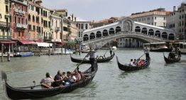 El nuevo alcalde de Venecia quiere subir el precio de entrada a la ciudad a 50 euros