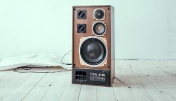 Motorola entra fuerte en el mercado de altavoces portátiles: así suena Moto Sound Flow