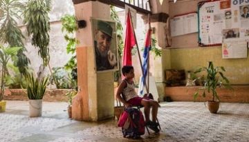 Cuba abre gasolineras, farmacias y geriátricos al sector privado