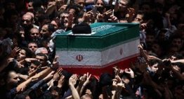 Irán hace alarde de fuerza en el funeral de Jamenei, pero sigue sin mostrar a su nuevo líder